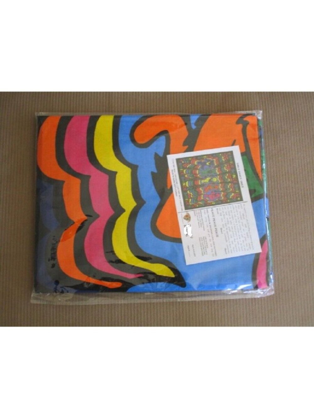 New Grateful Dead Smile & Dance Dancing Bears Wall Decor Gift Tapestry 86x54 NIP - Picture 2 of 2